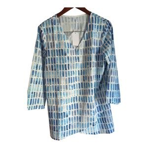 NWT Blue & White Print Tunic Wrap Top Wrinkle Resistant Large Stretch